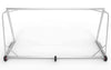 Achteraanzicht van het aluminium voetbaldoel 500x200cm met drie stevige wielen. Ideaal voor eenvoudig transport en stabiele plaatsing op verschillende ondergronden.