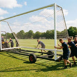 Hoe vervoer en plaats je grote voetbaldoelen veilig?