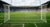 Detail van een voetbaldoelnet dat de maaswijdte toont, met duidelijke mazen en een stevige bevestiging.