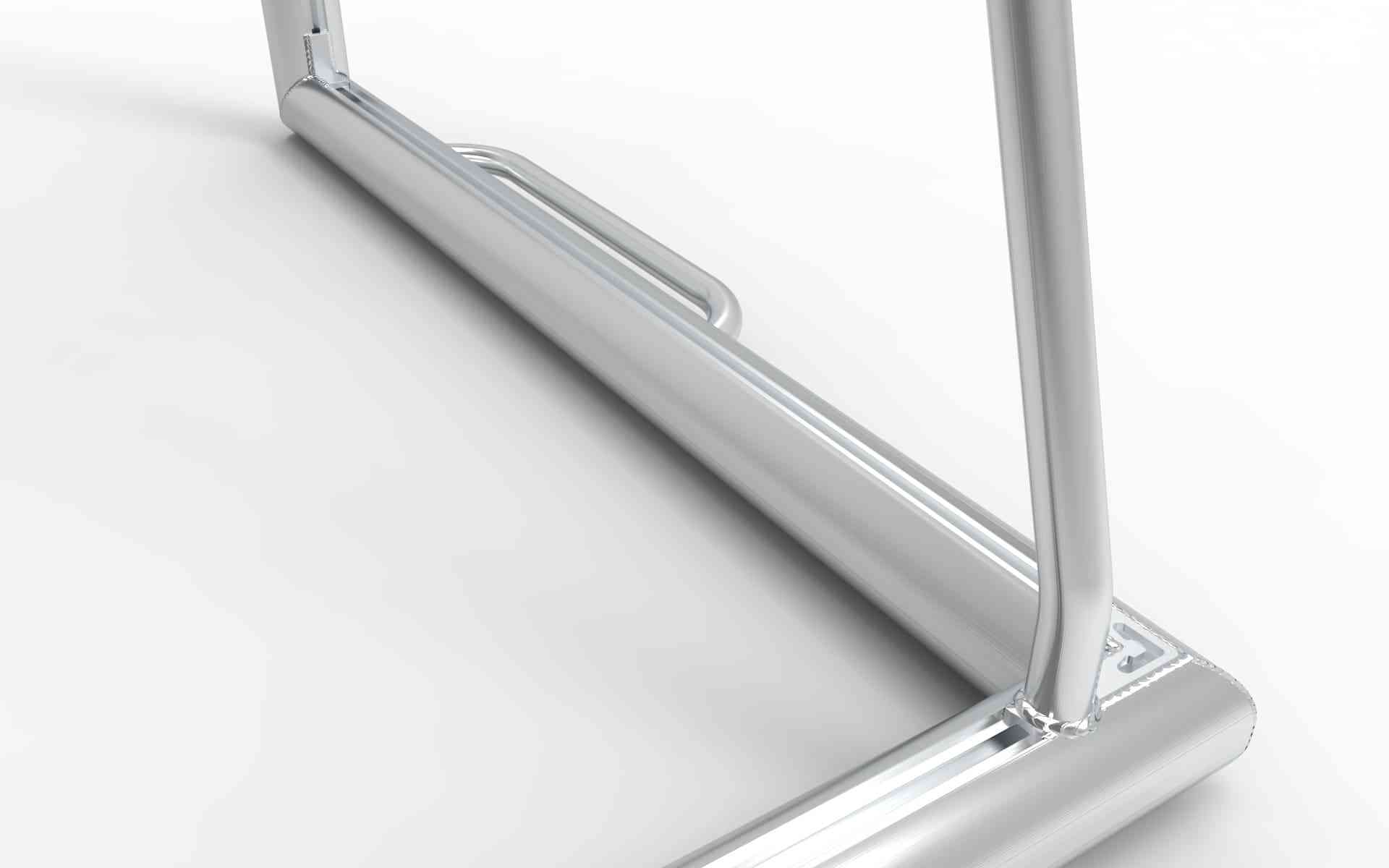 Sterke aluminium bodemconstructie van het grote voetbaldoel 732x244cm. Zorgt voor extra stabiliteit en lange levensduur op het veld.